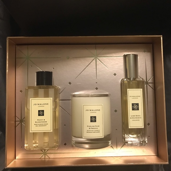 Jo Malone Essentials Collection Gift Set w/ FREE Samples - Picture 3 of 7